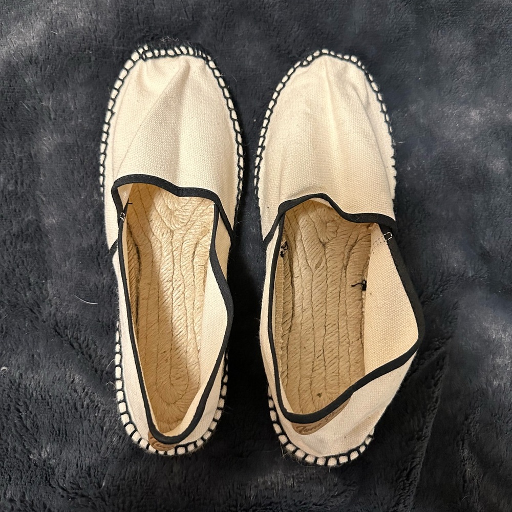 NEW Cream with Navy Trim Espadrilles Authentic From Spain Size 39